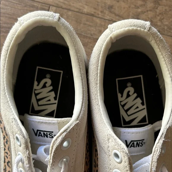 Vans Old Skool Womens Cream and Animal Print Leather Sneakers excellent size 8.5 - Picture 4 of 7